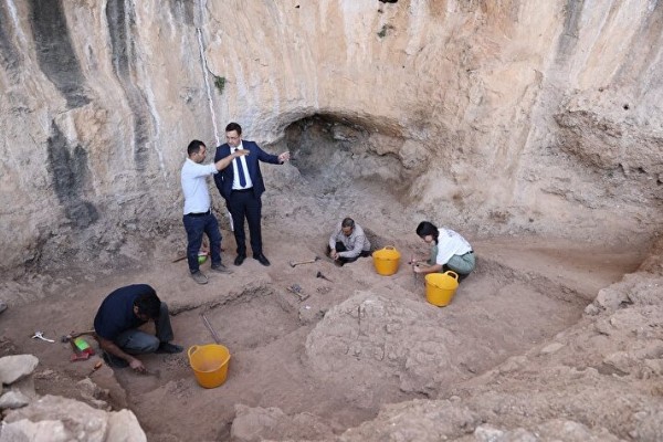Mardin'in hazinesi mahallenin altından çıktı, 16 metre derinde bulundu: Altın gibi parlıyor